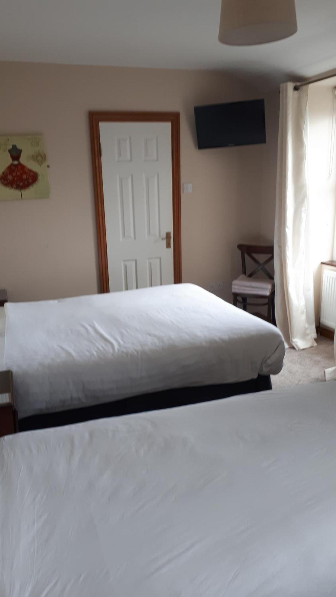 Bay View Guesthouse Голуей Екстериор снимка
